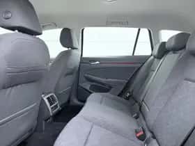 Volkswagen Golf (2022) thumbnail 7