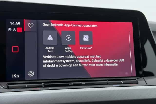 Volkswagen Golf (2022) thumbnail 9