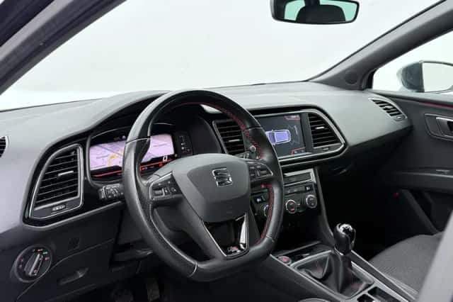 SEAT Leon (2020) thumbnail 3