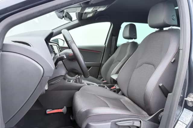 SEAT Leon (2020) thumbnail 4