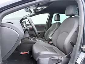 SEAT Leon (2020) thumbnail 4