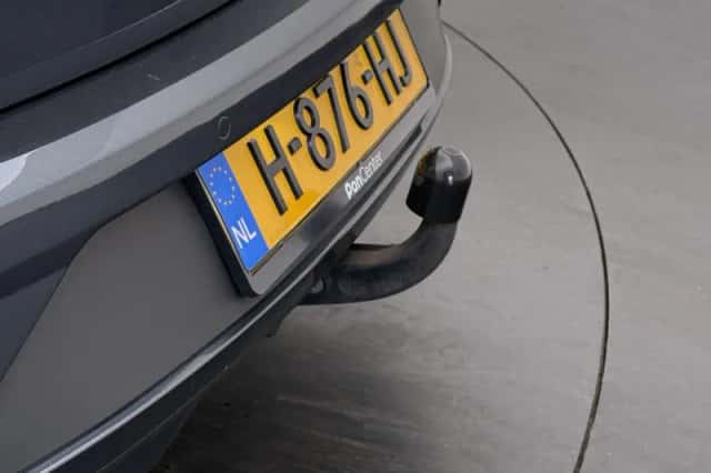 SEAT Leon (2020) thumbnail 7