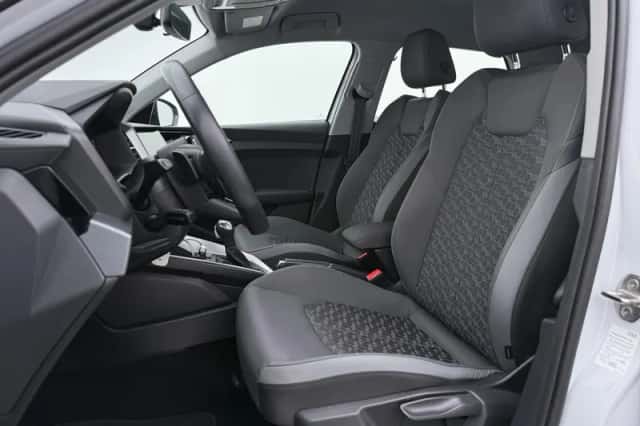 Audi A1 (2023) thumbnail 4