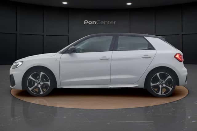 Audi A1 (2023) thumbnail 6