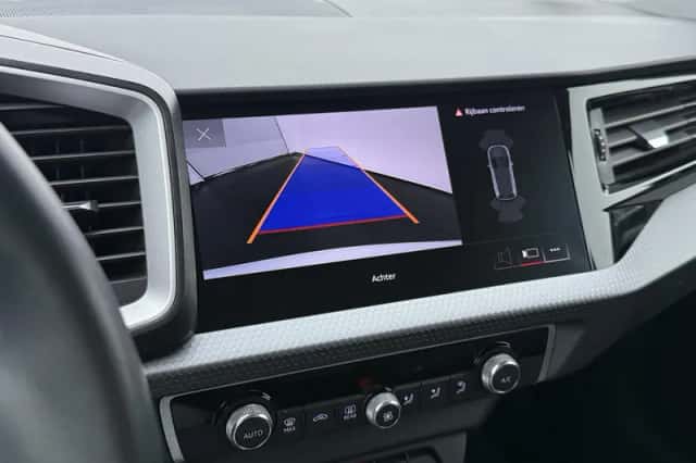 Audi A1 (2023) thumbnail 8