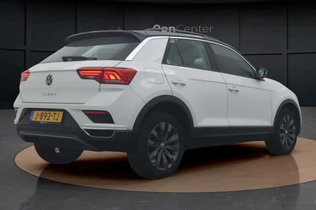 Volkswagen T-Roc (2020) thumbnail 5