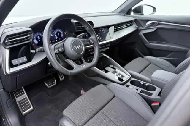 Audi A3 (2023) thumbnail 4
