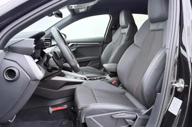 Audi A3 (2023) thumbnail 5