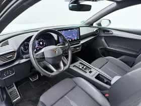 CUPRA Leon (2023) thumbnail 3