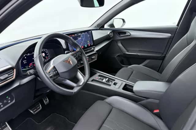 CUPRA Leon Sportstourer (2024) thumbnail 3