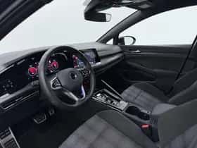Volkswagen Golf (2022) thumbnail 3