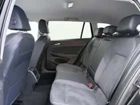 Volkswagen Golf (2024) thumbnail 7