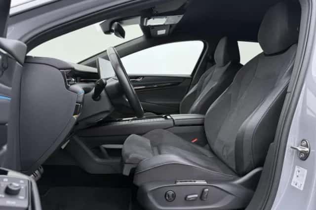 Volkswagen ID.7 (2024) thumbnail 5