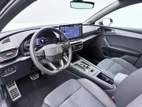 CUPRA Leon (2025) thumbnail 3