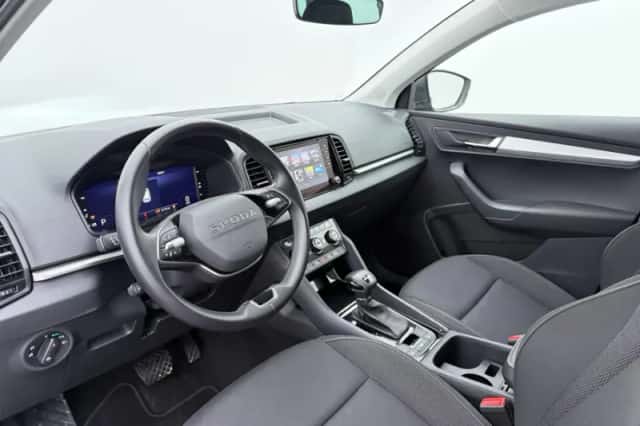 Škoda Karoq (2025) thumbnail 4