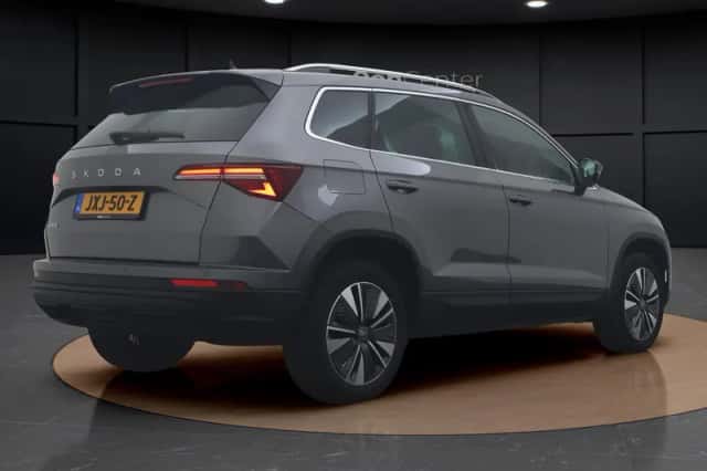 Škoda Karoq (2025) thumbnail 5
