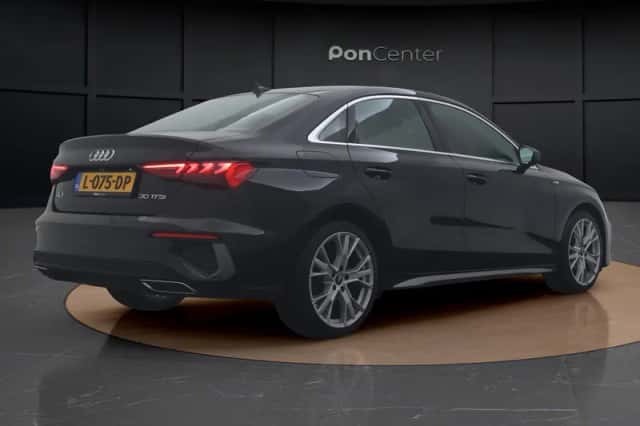 Audi A3 (2021) thumbnail 5