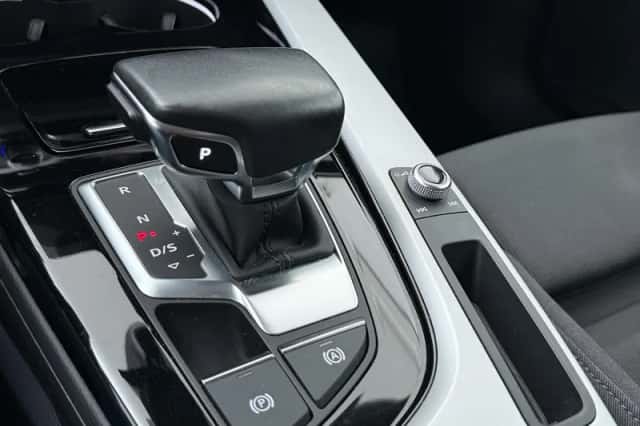 Audi A4 (2022) thumbnail 14