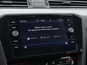 Volkswagen Passat (2022) thumbnail 12