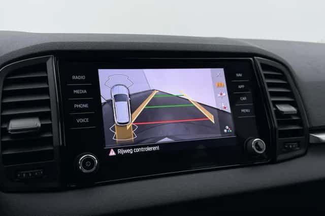 Škoda Karoq (2025) thumbnail 12