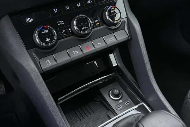 Škoda Karoq (2025) thumbnail 14