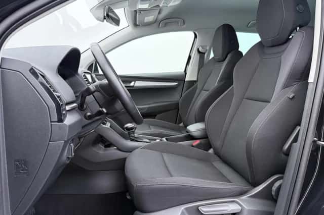Škoda Karoq (2025) thumbnail 4