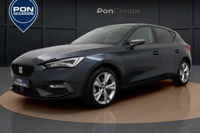 SEAT Leon (2023) thumbnail 1