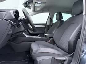 SEAT Leon (2023) thumbnail 4