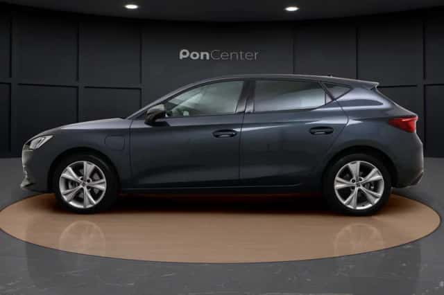 SEAT Leon (2023) thumbnail 6