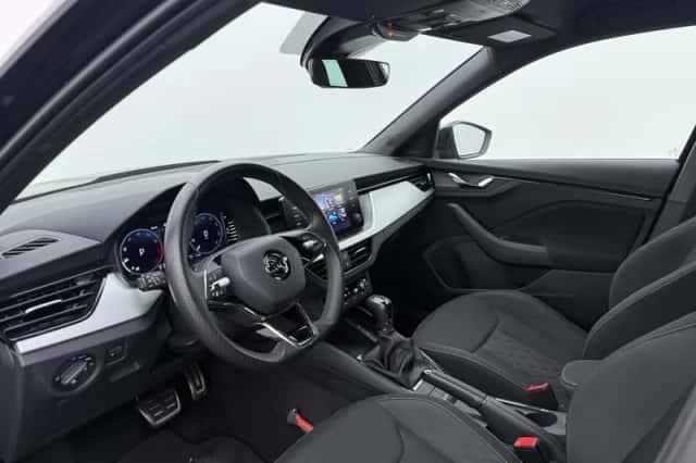 Škoda Kamiq (2023) thumbnail 3