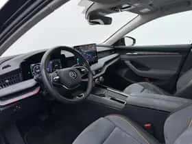Škoda Superb (2024) thumbnail 3