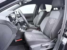 Volkswagen Taigo (2024) thumbnail 4
