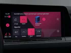 Volkswagen Golf (2022) thumbnail 16