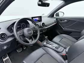Audi Q2 (2023) thumbnail 3
