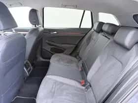 Volkswagen Golf (2024) thumbnail 7