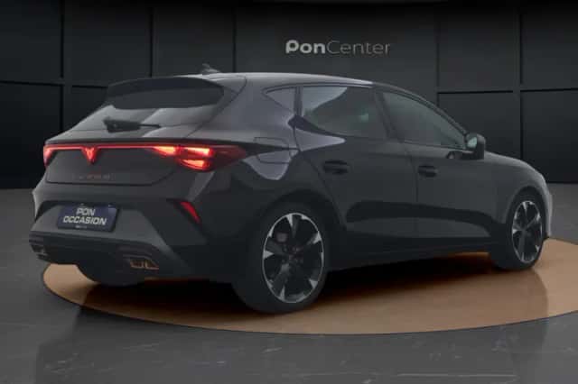 CUPRA Leon (2025) thumbnail 6