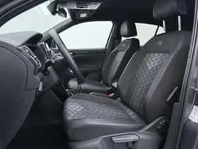 Volkswagen T-Cross (2024) thumbnail 4