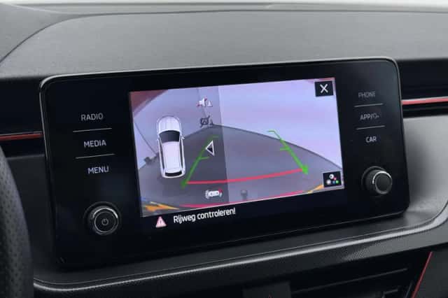 Škoda Kamiq (2022) thumbnail 12