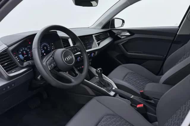 Audi A1 (2025) thumbnail 2