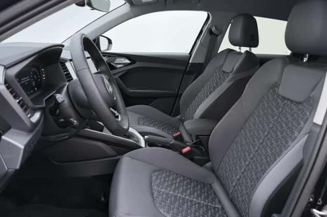 Audi A1 (2025) thumbnail 3