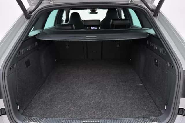 Škoda Superb (2023) thumbnail 12
