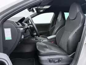 Škoda Superb (2023) thumbnail 4