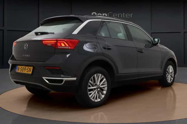 Volkswagen T-Roc (2022) thumbnail 5