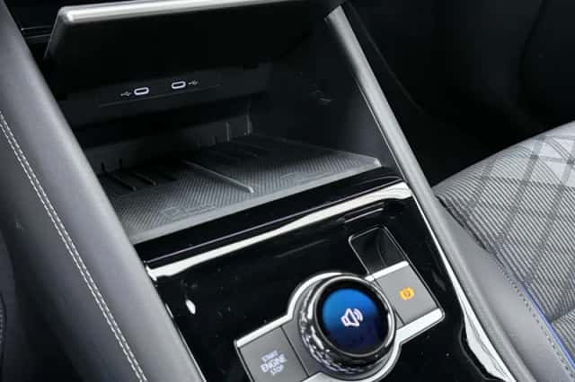 Volkswagen Tiguan (2025) thumbnail 14