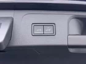 Volkswagen Passat (2022) thumbnail 11
