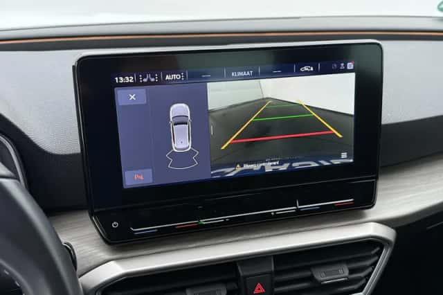 SEAT Leon (2022) thumbnail 10