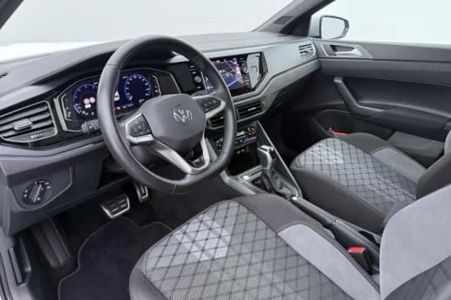 Volkswagen Polo (2024) thumbnail 4