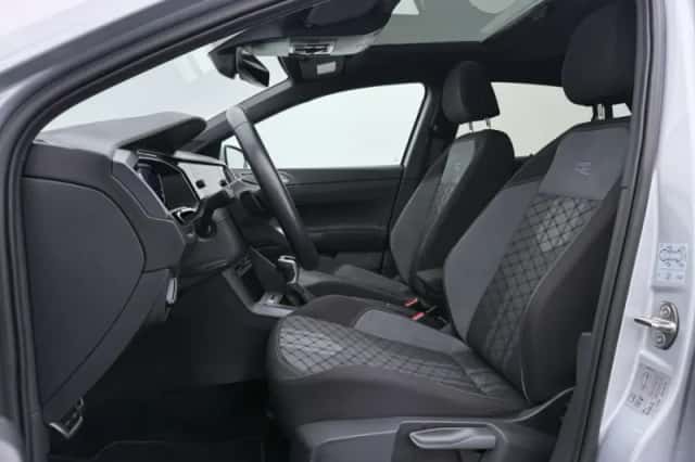 Volkswagen Polo (2024) thumbnail 5