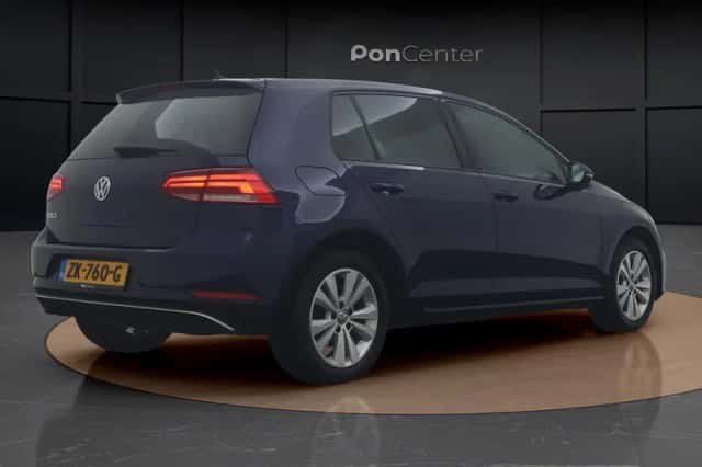 Volkswagen Golf (2019) thumbnail 5
