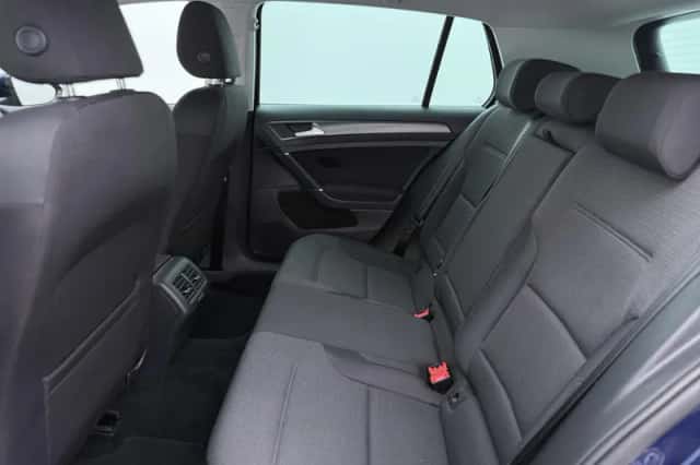 Volkswagen Golf (2019) thumbnail 7
